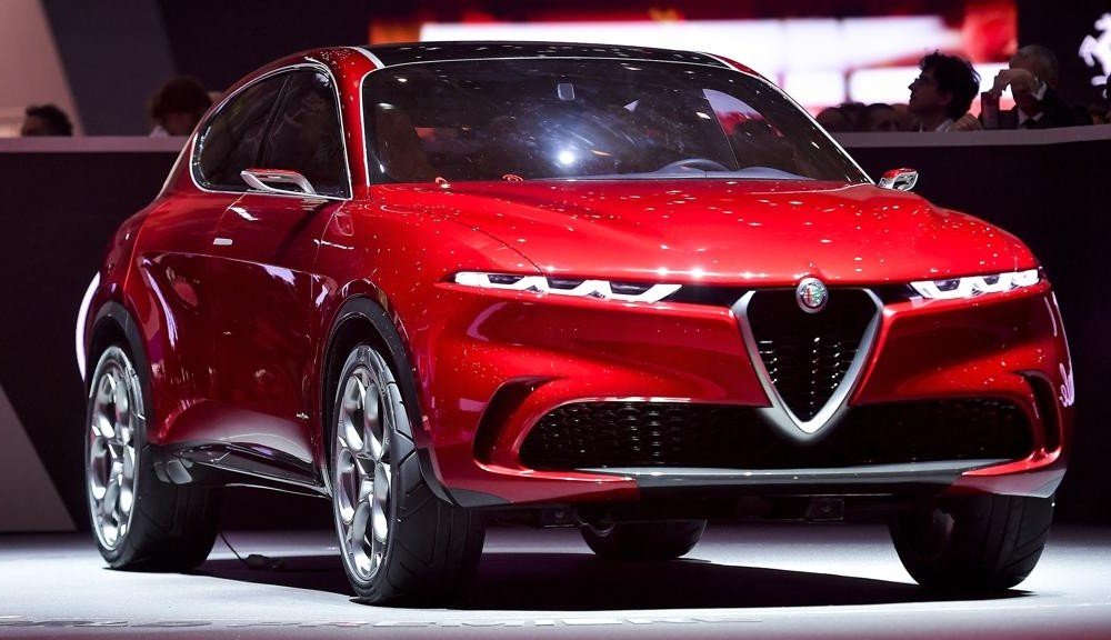 Alfa-Romeo-Tonale-SUV-Concept-liv_20200226-084305_1